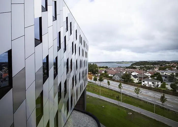 Clarion Energy Hotel 4*