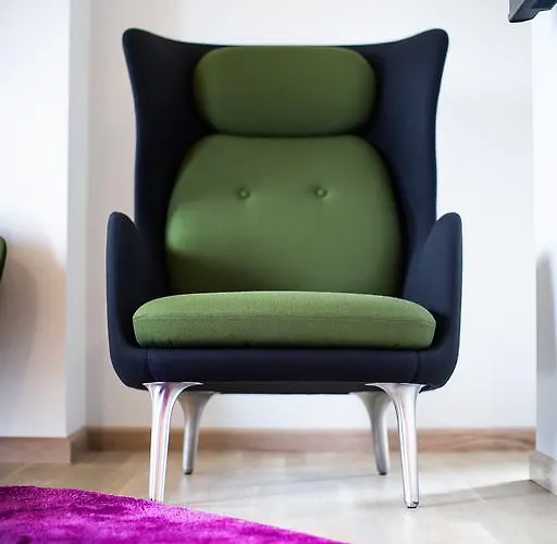 Clarion Energy Hotel